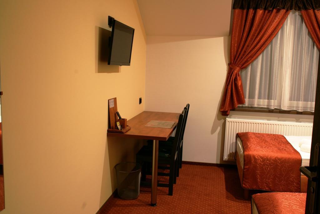 Hotel Kuznia Oberza Polska *