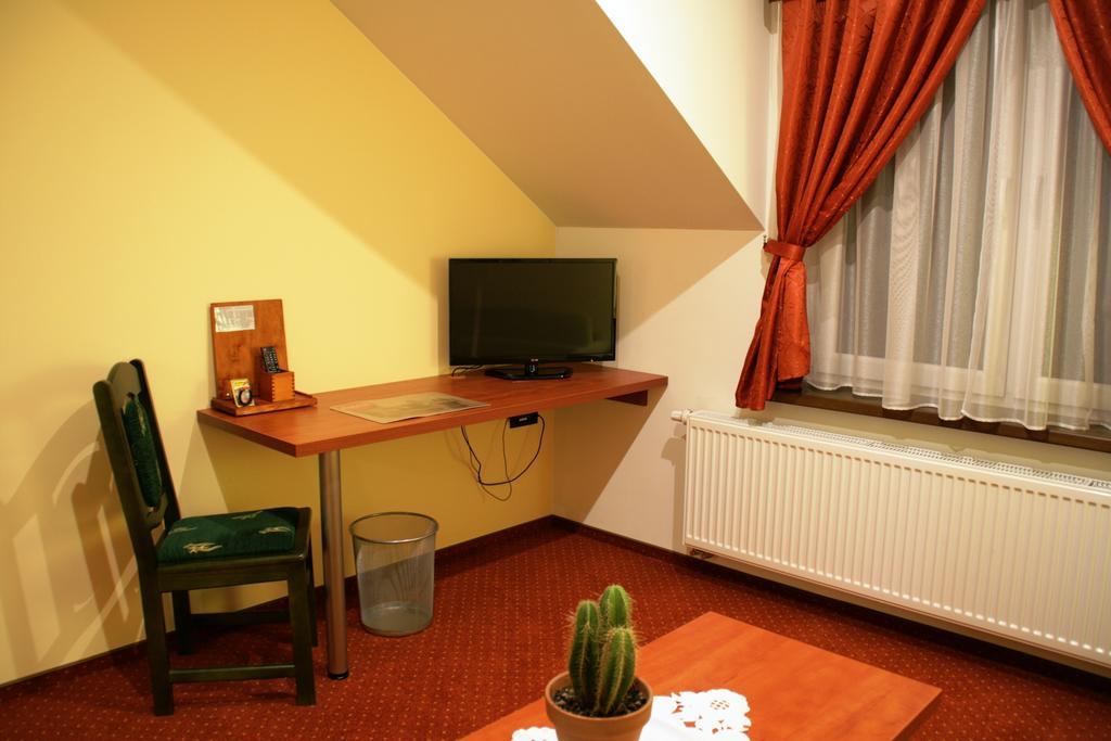Kuznia Oberza Polska Hotel *