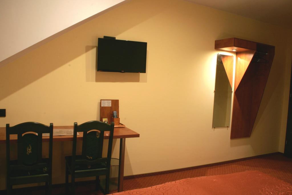 Hotel Kuznia Oberza Polska *
